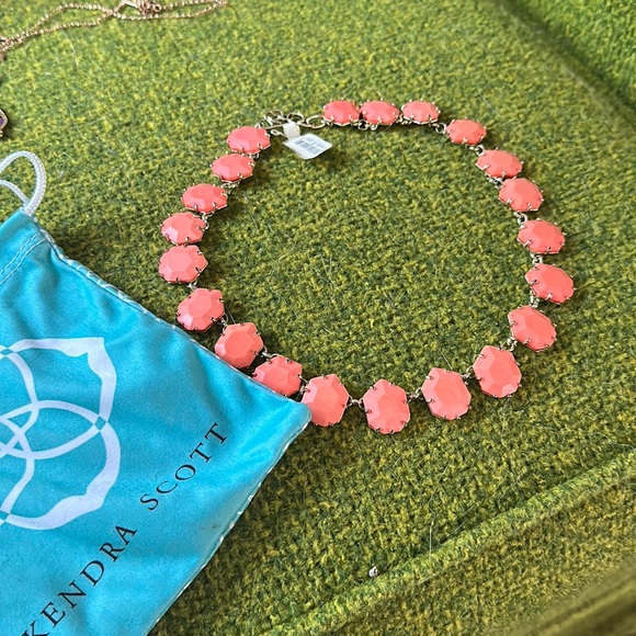 Kendra Scott Jewelry - Kendra Scott Sam Coral Gold Statement Necklace